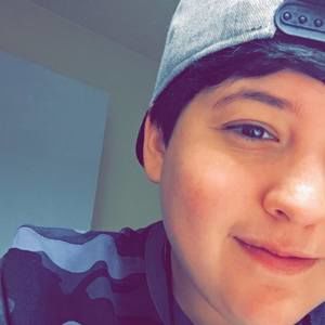 Meet your Posher, Maxine